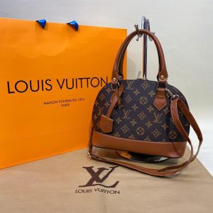 LOUİS VUİTTON EL ÇANTALARI