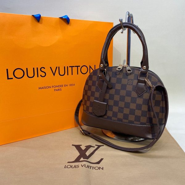 LOUİS VUİTTON EL ÇANTALARI