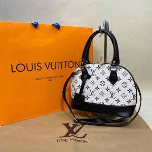 LOUİS VUİTTON EL ÇANTALARI