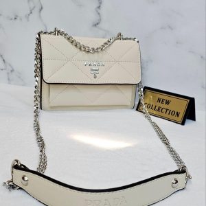 prada askili kadin cantasi