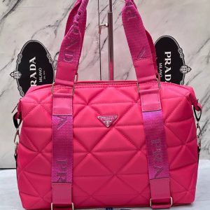 prada ozel uretim canta