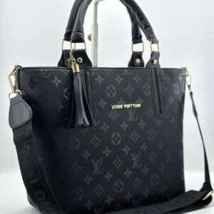 Louis Vuitton Geniş Çanta