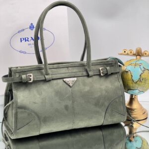 prada-kadin-toptan-cantasi