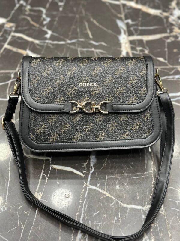 askılı guess canta
