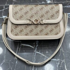 askılı guess canta