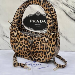 Prada Yeni Sezon Kadın Çantası