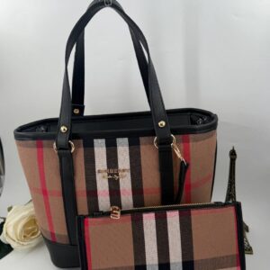 Burberry Kanvas Omuz Çantası