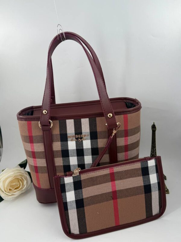Burberry Kanvas Omuz Çantası