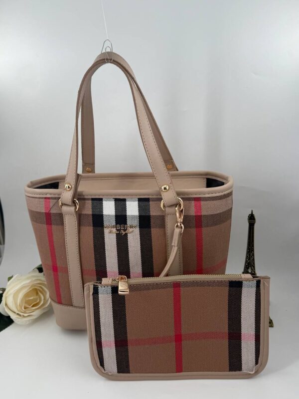 Burberry Kanvas Omuz Çantası