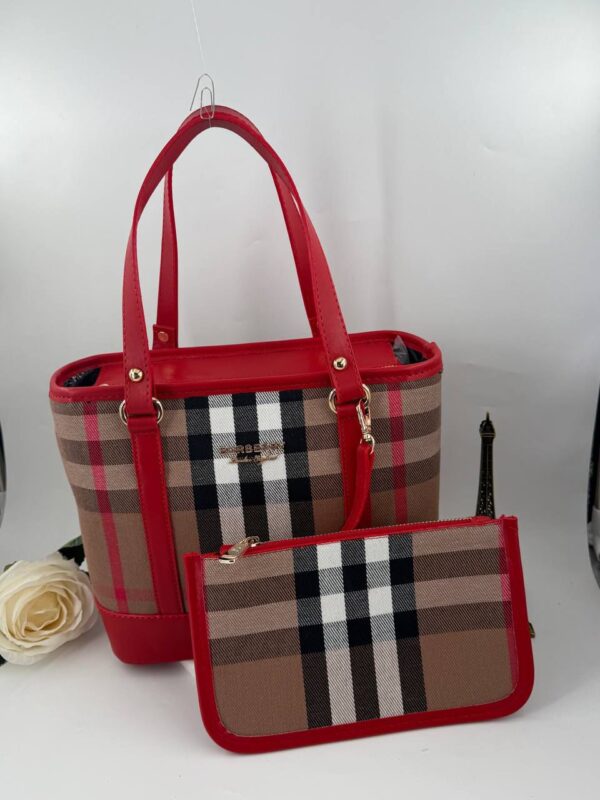 Burberry Kanvas Omuz Çantası